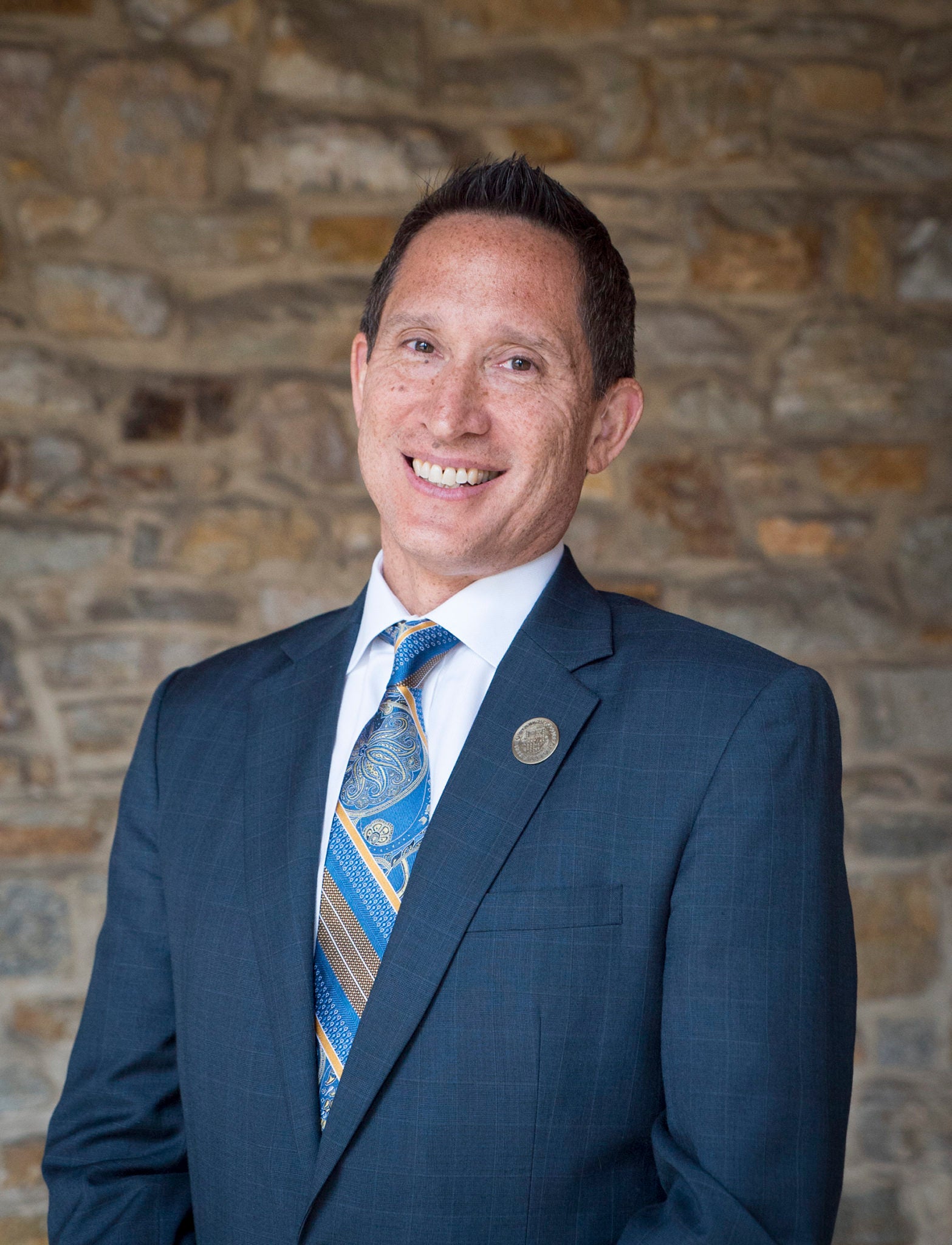 José Antonio Bowen headshot